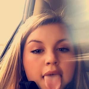 Meet your Posher, Leah